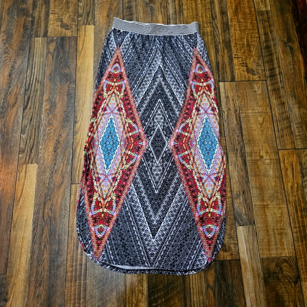 New Direction‎ Aztec Print Long Skirt. Size 8.